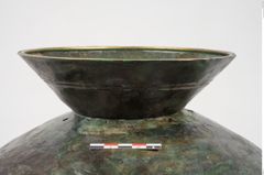 Foto von Bronzefußamphore (NHMW-PRAE-025259)